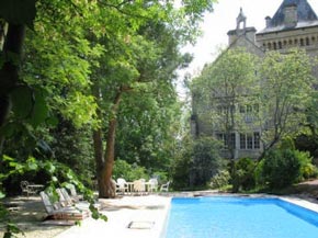 Chateau with pool 1494