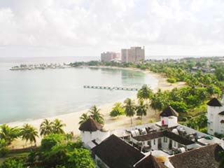 ocho rios beach apartment